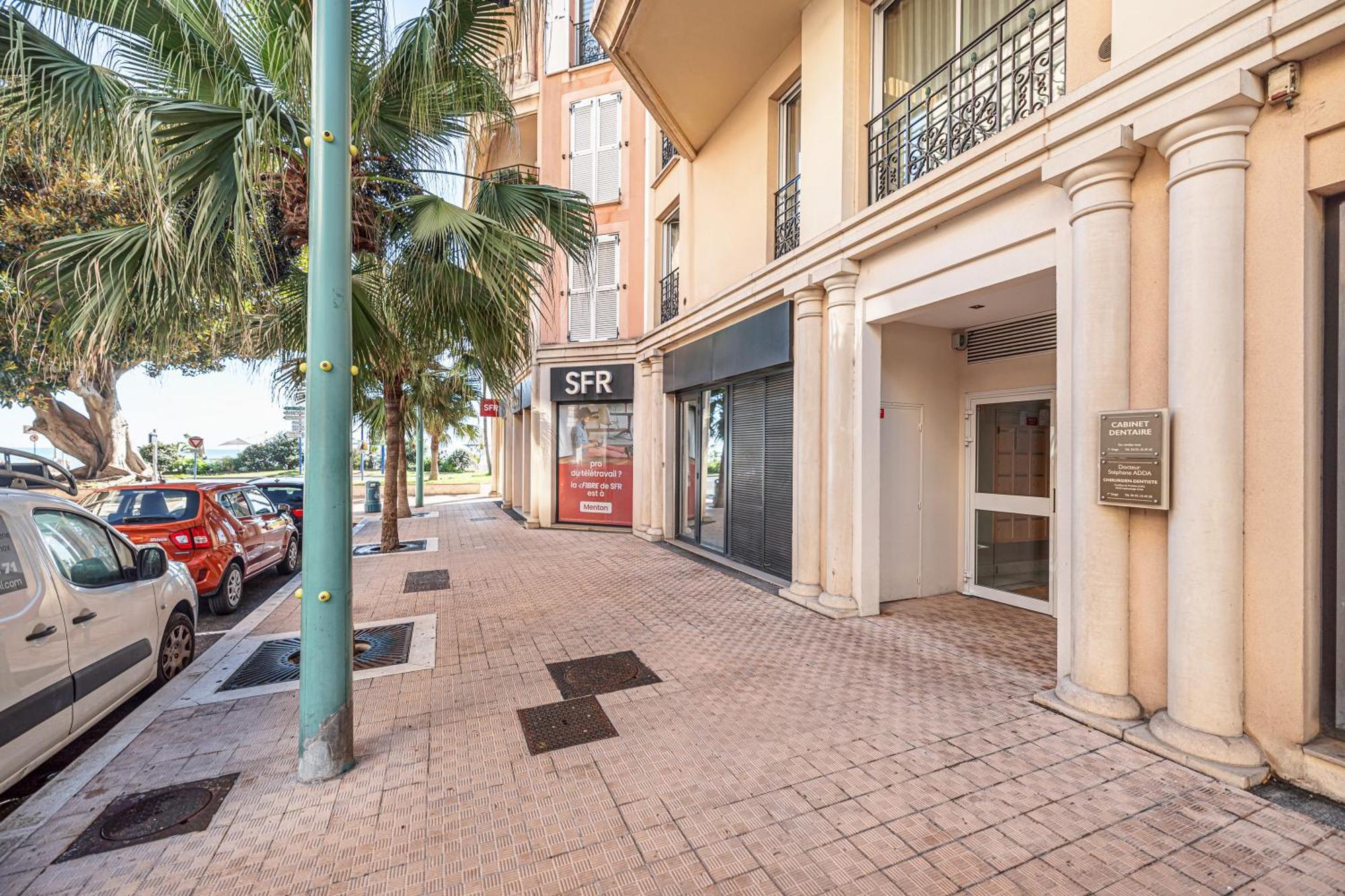 Victoria Bergamote Attic - Happy Rentals Menton Bagian luar foto