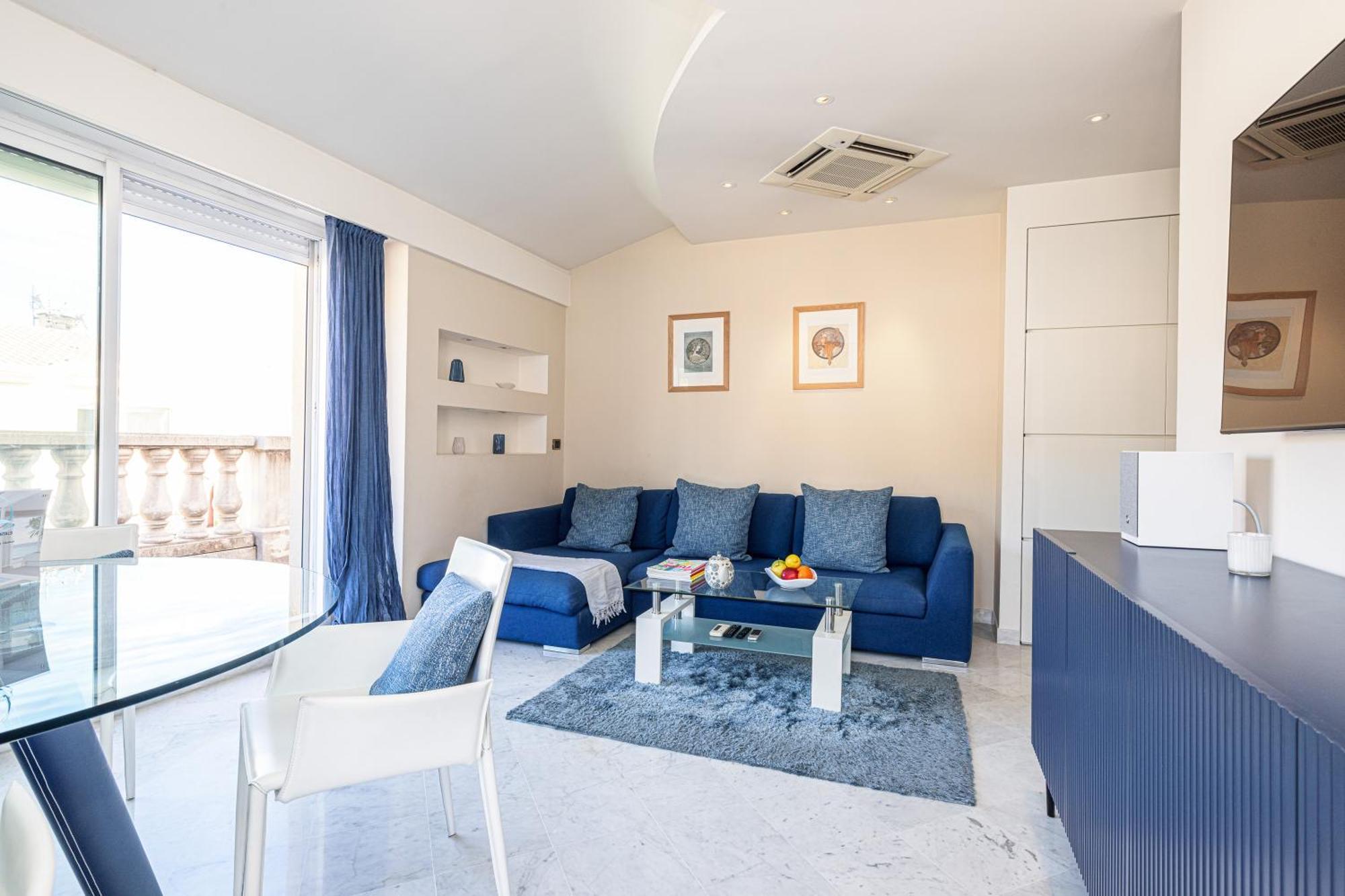 Victoria Bergamote Attic - Happy Rentals Menton Bagian luar foto
