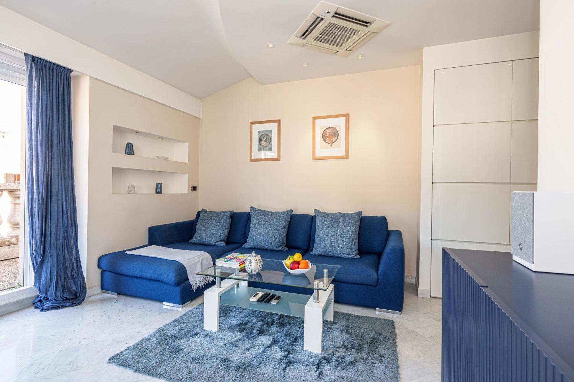 Victoria Bergamote Attic - Happy Rentals Menton Bagian luar foto